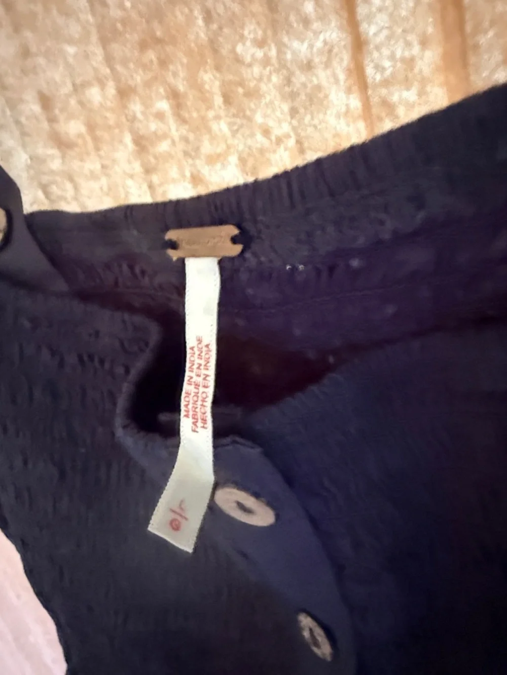 Free People Women’s Zola Black Sleeveless Smocked Button-Front Top - Picture 2 of 6